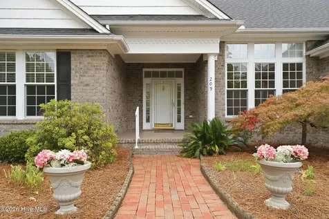 209 Longleaf Drive West End NC 27376