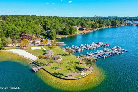 209 Longleaf Drive West End NC 27376