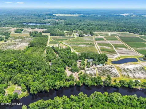 354 Murray Turner Farm Road Burgaw NC 28425