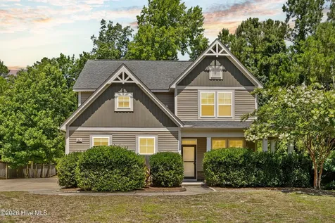 37 Twisted Oak Court Hampstead NC 28443
