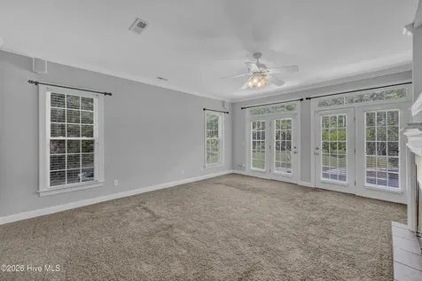 5634 Chelon Avenue Wilmington NC 28409