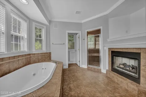 5634 Chelon Avenue Wilmington NC 28409