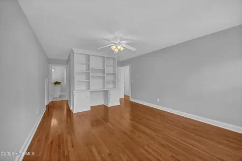 5634 Chelon Avenue Wilmington NC 28409