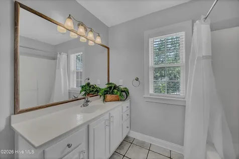 5634 Chelon Avenue Wilmington NC 28409