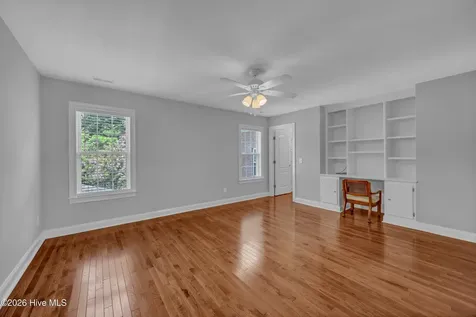 5634 Chelon Avenue Wilmington NC 28409