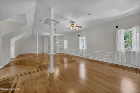 5634 Chelon Avenue Wilmington NC 28409