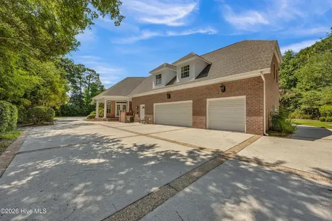 5634 Chelon Avenue Wilmington NC 28409