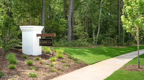 725 Lazy Elm Lane Aberdeen NC 28315
