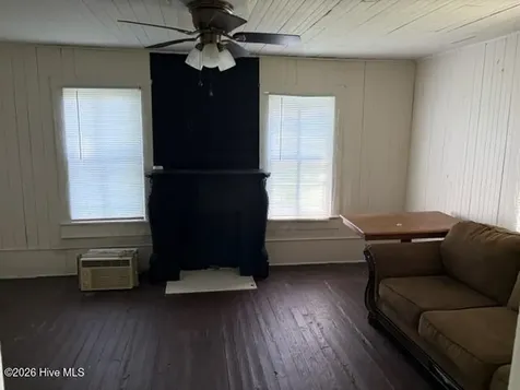 5819 Us 264 Washington NC 27889