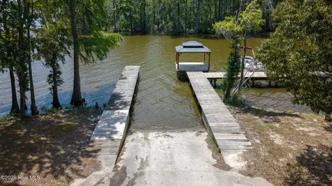 184 Bethel Creek Lane Hertford NC 27944