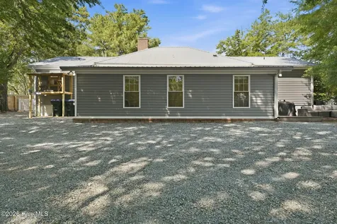 1425 Central Drive Southern Pines NC 28387