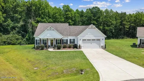 111 Oakbridge Way Pikeville NC 27863