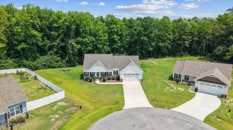 111 Oakbridge Way Pikeville NC 27863