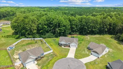 111 Oakbridge Way Pikeville NC 27863