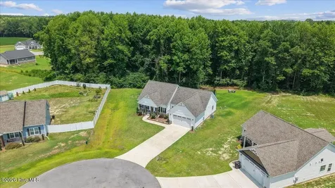 111 Oakbridge Way Pikeville NC 27863