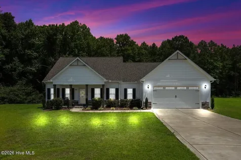 111 Oakbridge Way Pikeville NC 27863