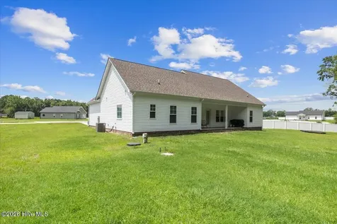 111 Oakbridge Way Pikeville NC 27863