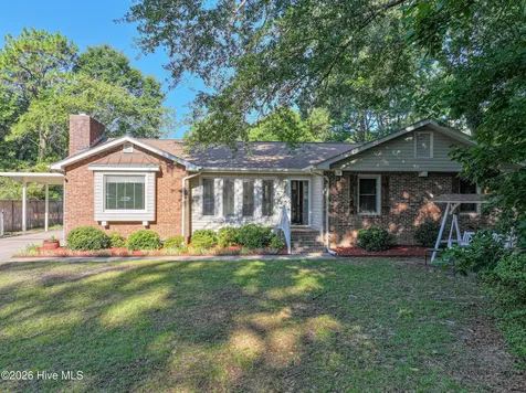 107 Guinevere Lane Greenville NC 27858