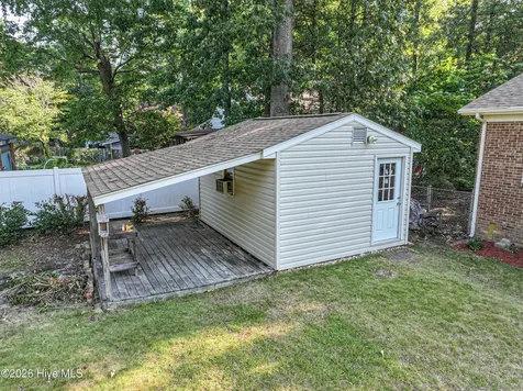 107 Guinevere Lane Greenville NC 27858