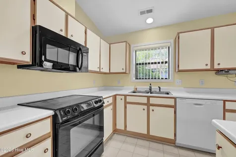 7412 Ridgeview Place Wilmington NC 28411