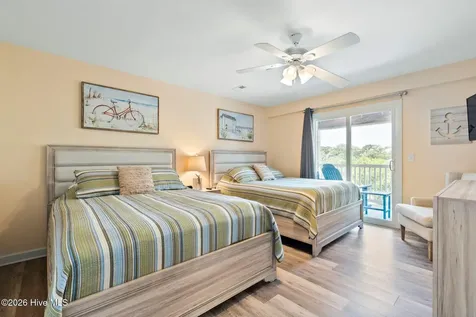 105 SE 58th Street Oak Island NC 28465