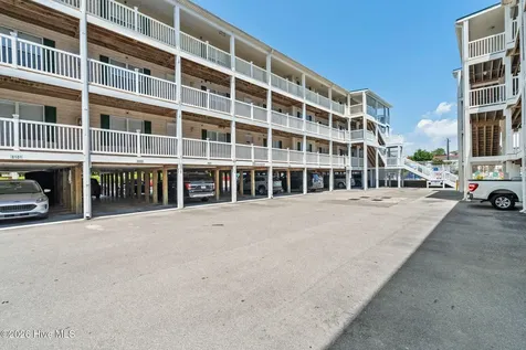 105 SE 58th Street Oak Island NC 28465