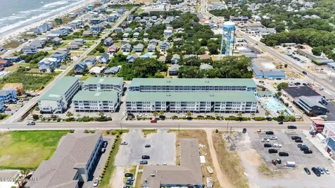 105 SE 58th Street Oak Island NC 28465