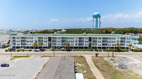 105 SE 58th Street Oak Island NC 28465