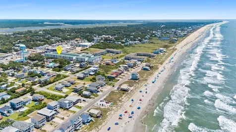 105 SE 58th Street Oak Island NC 28465