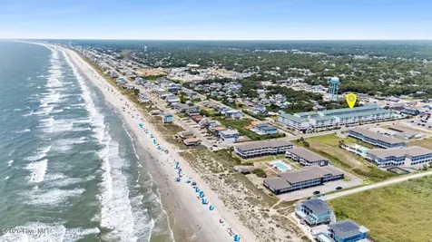 105 SE 58th Street Oak Island NC 28465