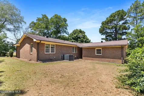 703 E Dr Martin L King Jr Boulevard Roseboro NC 28382
