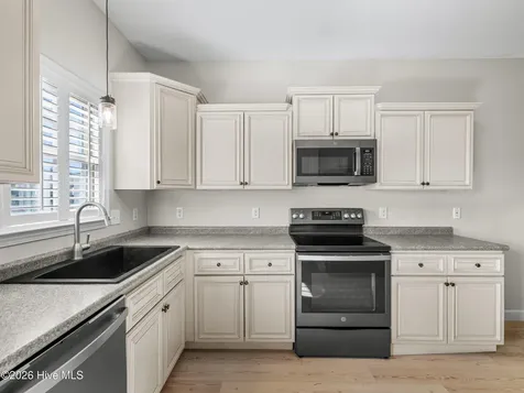 308 Winstead Loop Richlands NC 28574