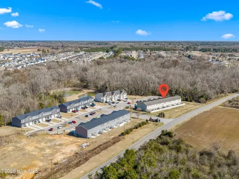 308 Winstead Loop Richlands NC 28574