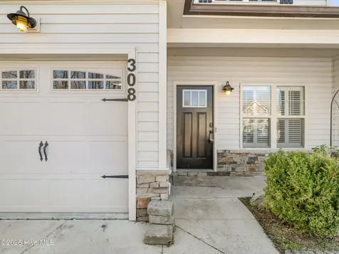 308 Winstead Loop Richlands NC 28574