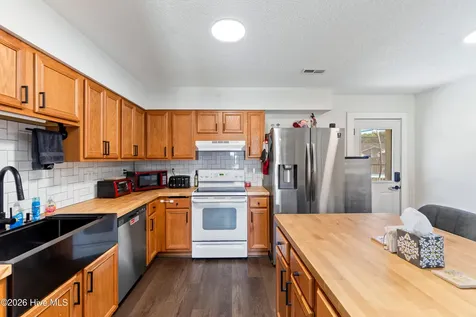 143 Sutton Drive Elizabeth City NC 27909