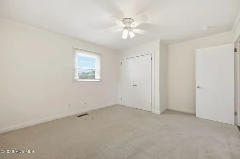574 Simpson Street Grimesland NC 27837