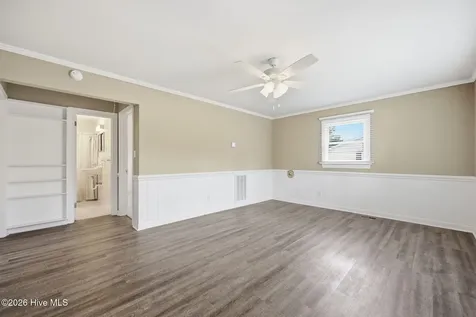 574 Simpson Street Grimesland NC 27837
