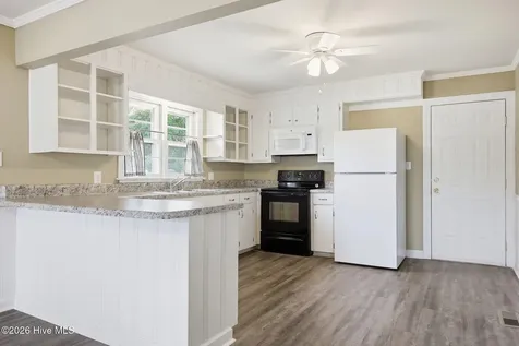 574 Simpson Street Grimesland NC 27837