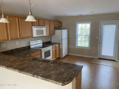 2202 Mayberry Loop Road Morehead City NC 28557