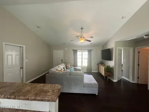 238 Sweet Gum Lane Richlands NC 28574