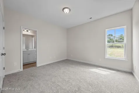 208 Gate Water Court Jacksonville NC 28546