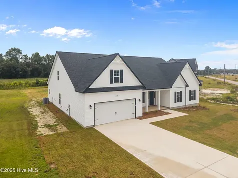 208 Gate Water Court Jacksonville NC 28546