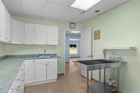1468 W Corbett Avenue Swansboro NC 28584