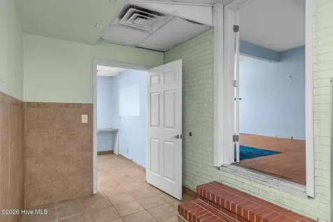 1468 W Corbett Avenue Swansboro NC 28584