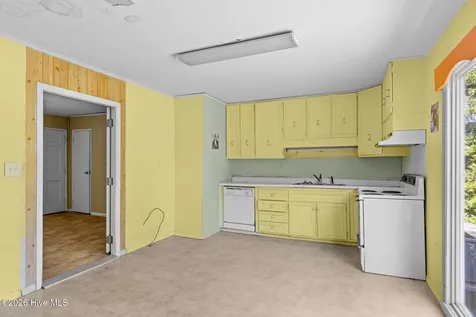 1468 W Corbett Avenue Swansboro NC 28584