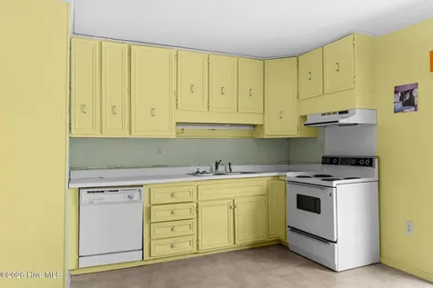 1468 W Corbett Avenue Swansboro NC 28584