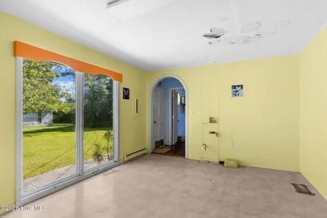 1468 W Corbett Avenue Swansboro NC 28584