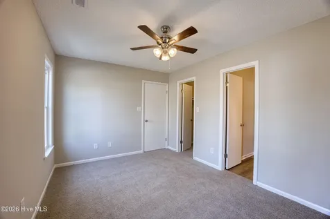 214 W Volant Street Hubert NC 28539
