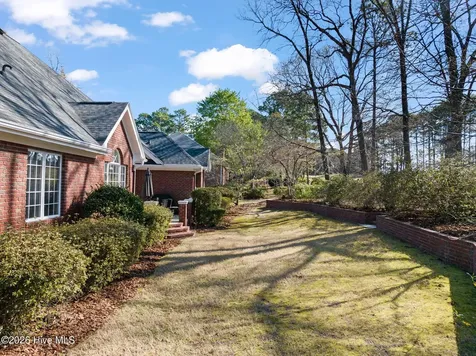 16 Mcnish Road Southern Pines NC 28387