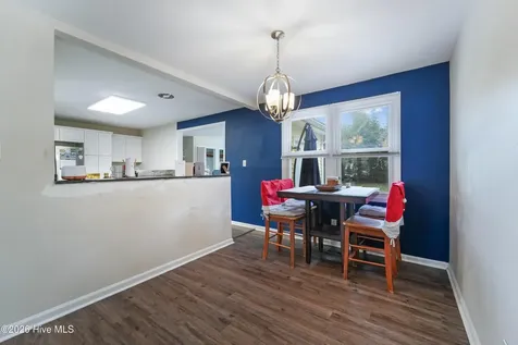 309 Woodhaven Drive Jacksonville NC 28540
